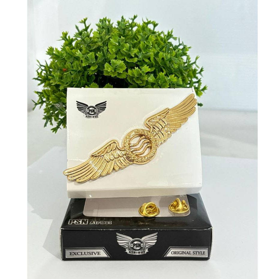 brevet/ wing emblem terbang layang TNI AU bahan logam berkualitas
