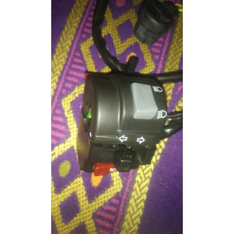 HOLDER VIXION NEW KIRI ORIGINAL