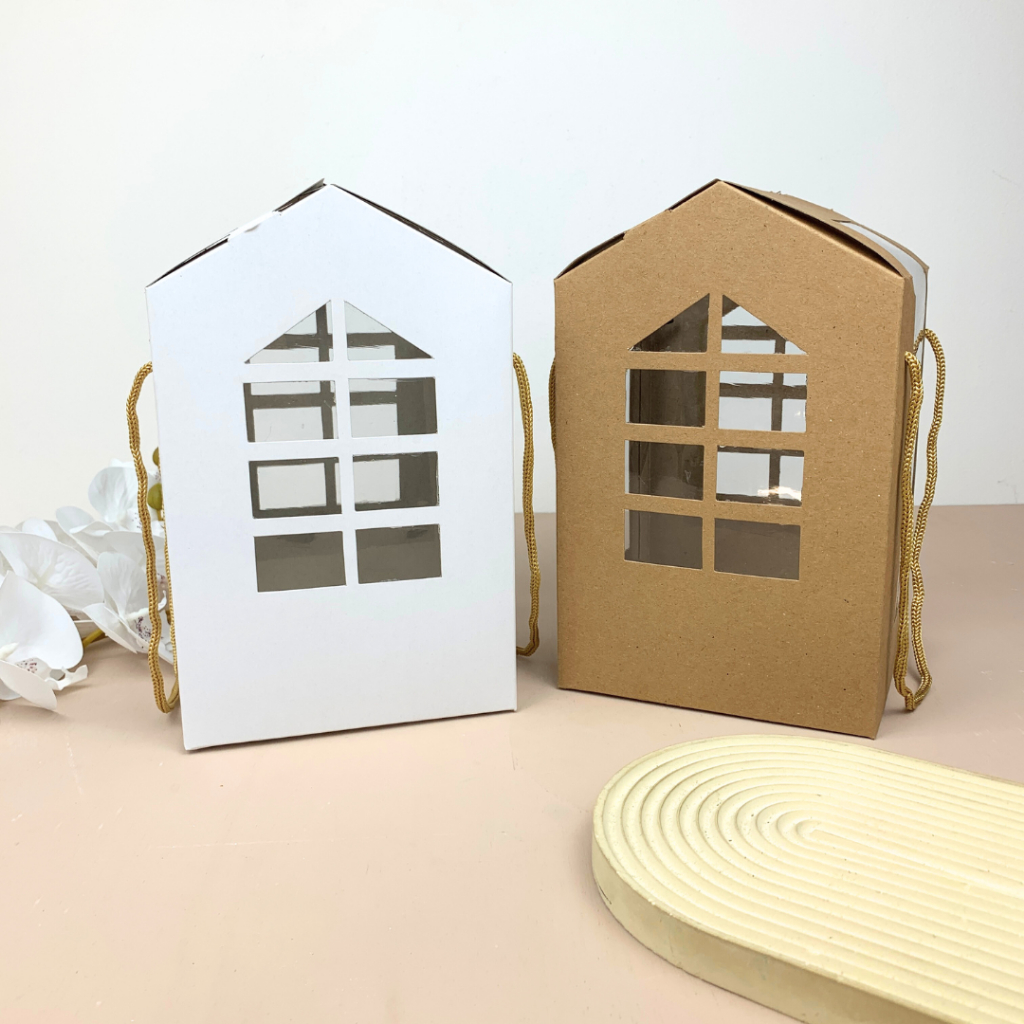 

Box Greenhouse mika tali kemasan hampers souvenir kue - 15 x 15 x 20 cm