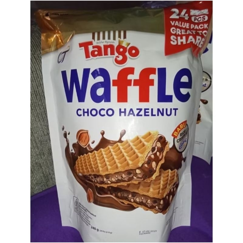 

Tango Waffle Cokelat Hazelnut Pouch Tango Kaleng Hadiah Emas