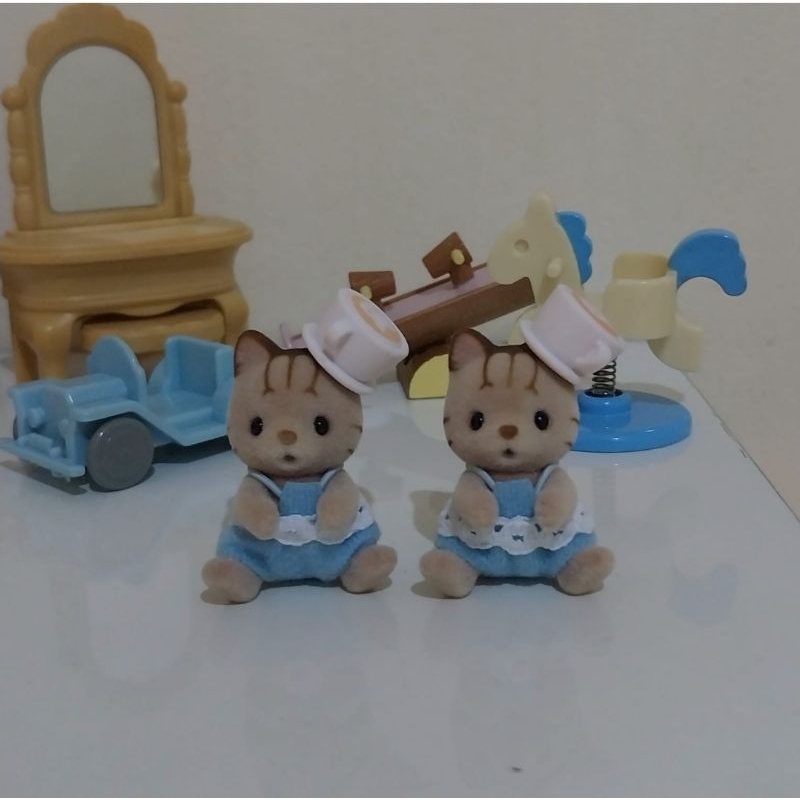 sylvanian families cat party series
