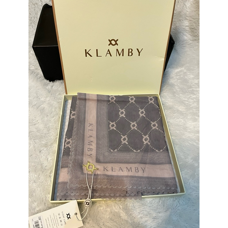 new wearing klamby monogram scarf