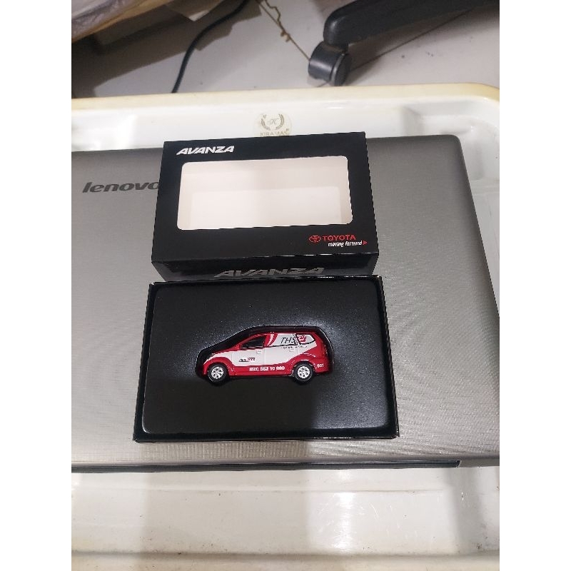 Diecast toyota avanza series THS toyota home service by rims, dealer otorize. skala 1:64