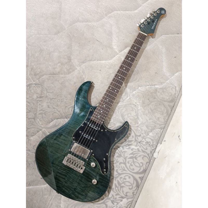 Gitar Yamaha Pacifica 612ViiFM (Second)