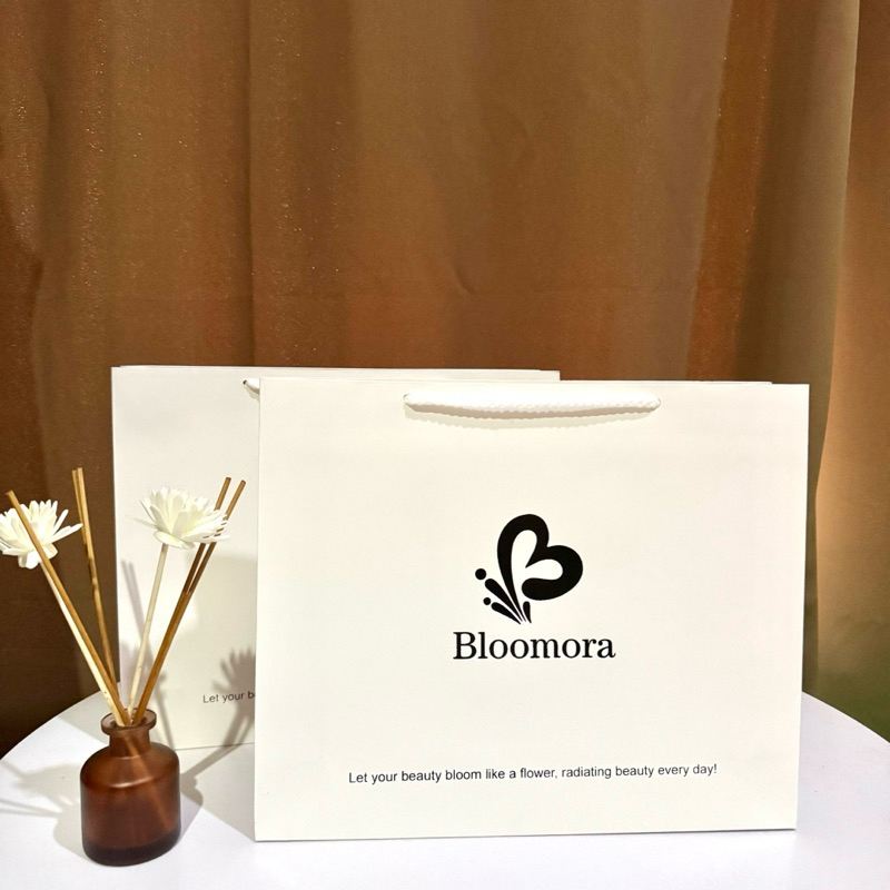

Paper Bag Bloomora Paper Bag Pembungkus Kado