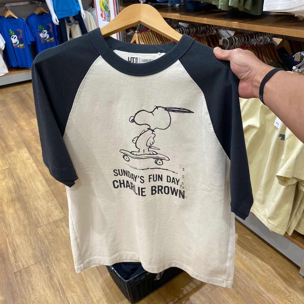 Jastip. Tshirt Uniqlo X Peanuts (MAN)