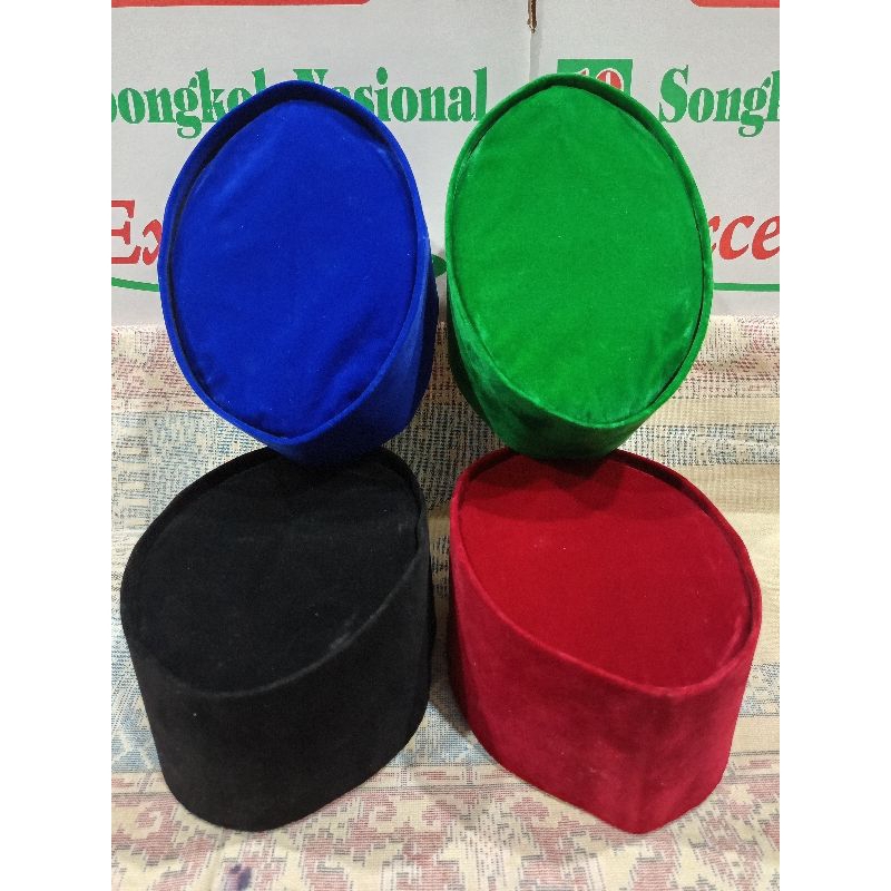 Peci polos beludru hitam merah biru hijau kopyah songkok