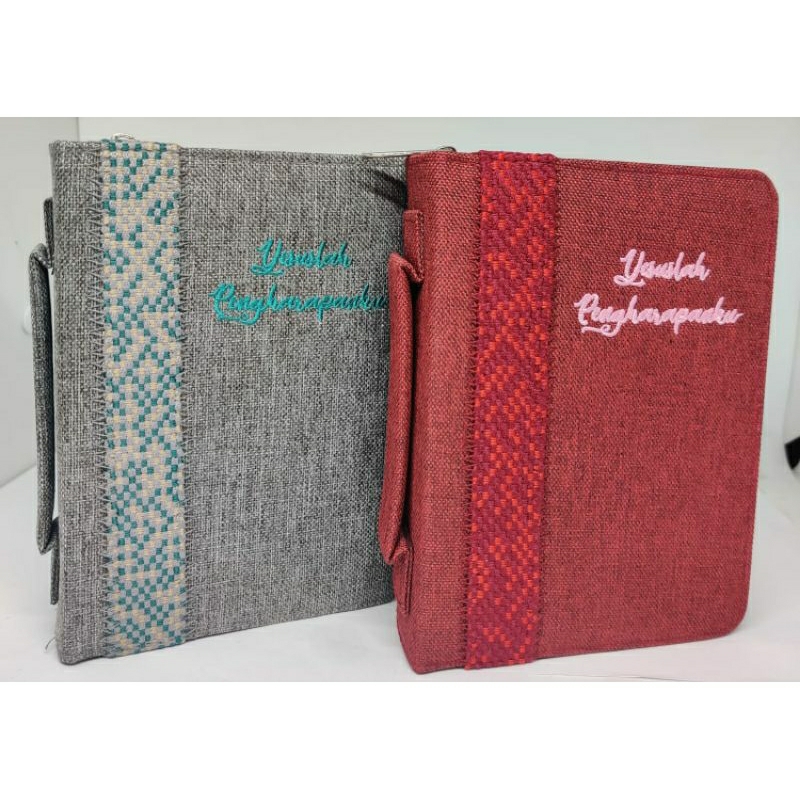 

SAMPUL ALKITAB KECIL MOTIF BORDIR YESUSLAH PENGHARAPANKU