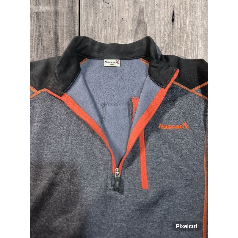 Jaket Tracktop Nassau Second Branded