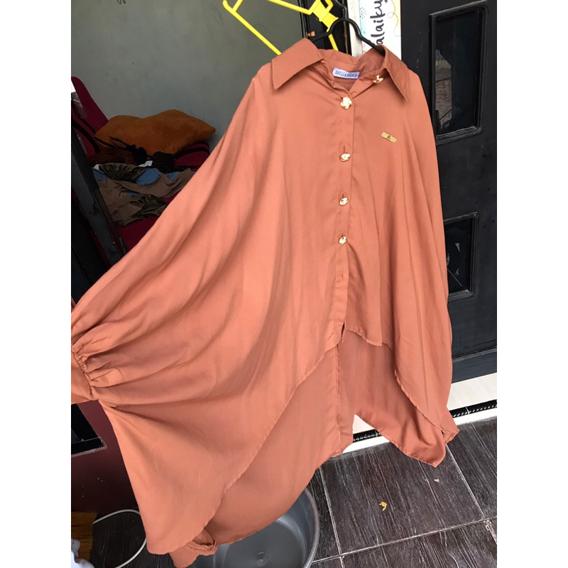 (preloved) oneset SHELLA SAUKIA