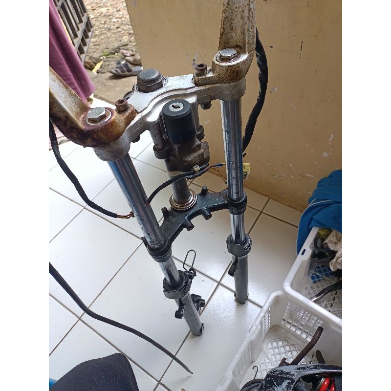 segitiga stang 1 set satria fu