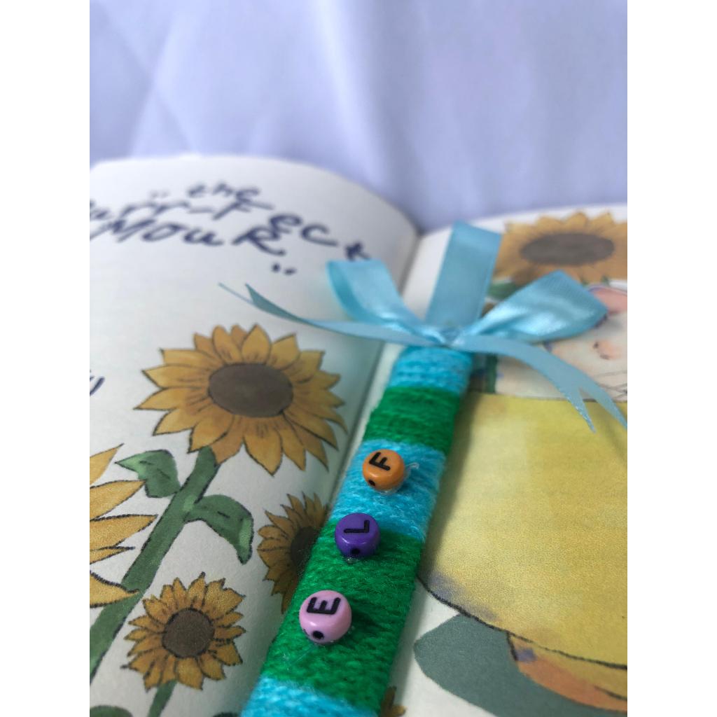 

Pembatas Buku Rajut Costum Nama - DIY/Prakarya
