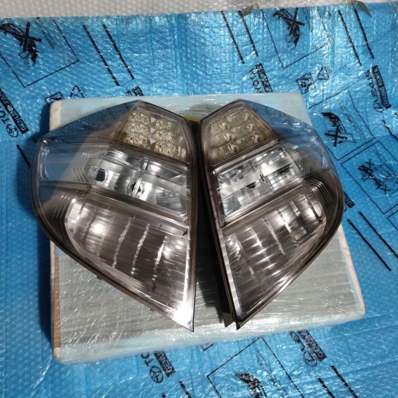 Stoplamp Lampu Belakang Honda jazz ge8 2013 original