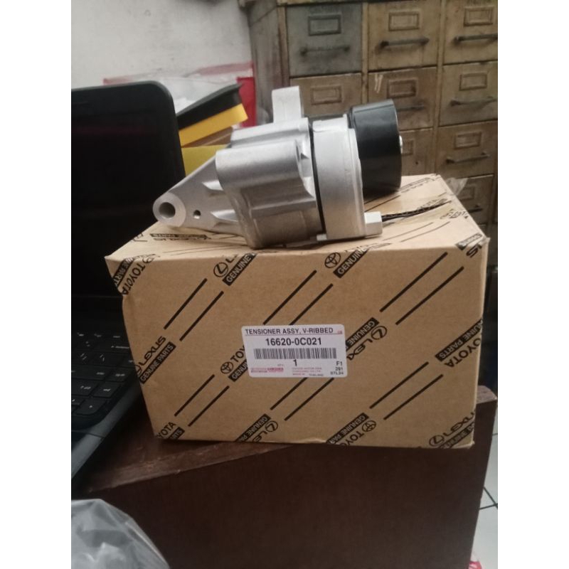 tensioner fanbelt Innova/fortuner bensin original