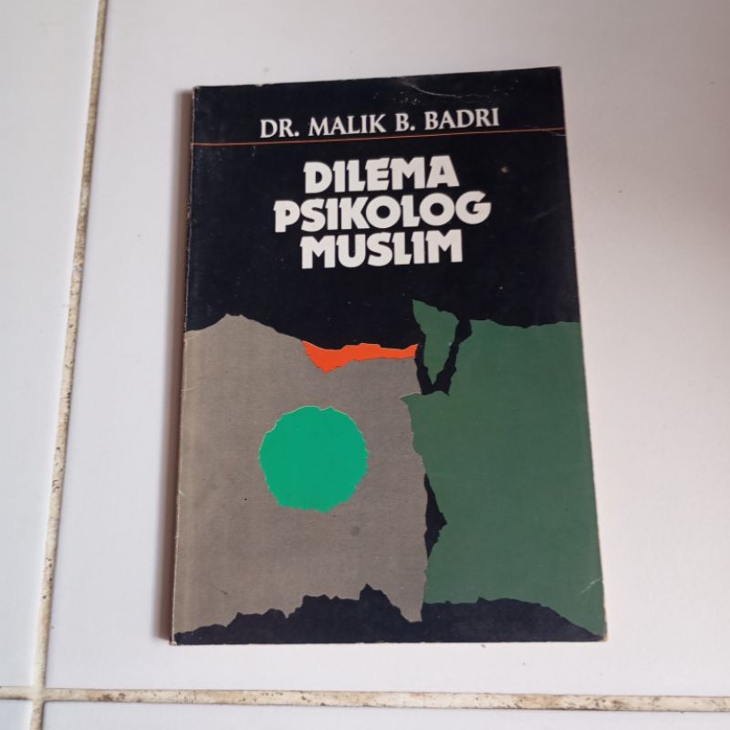 Buku dilema psikologi muslim