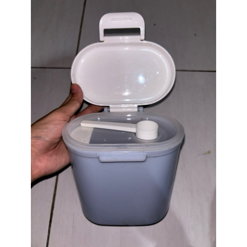 tempat susu formula