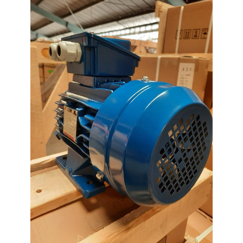 DINAMO ADK 3 PHASE 1,5 HP