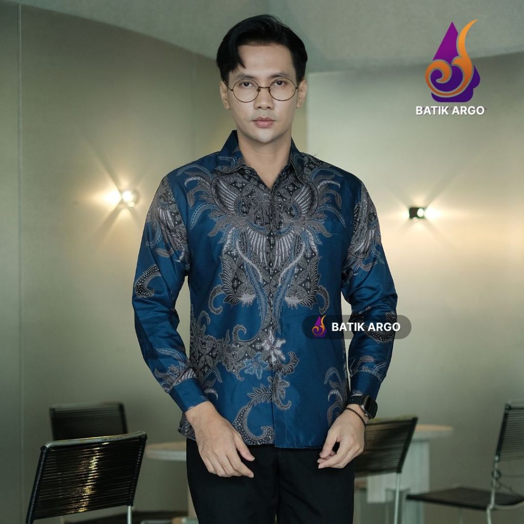 BATIK ARGO Nareswara Navy Kemeja Batik Pria Slimfit Lapis Furing Katun Lengan Panjang Untuk Kondanga