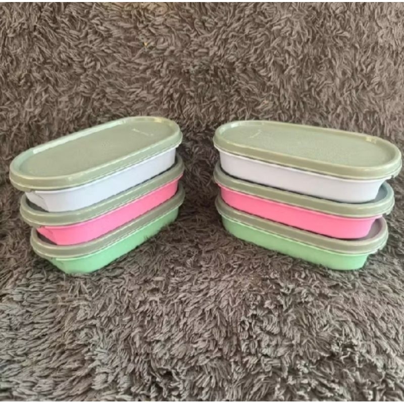 tepak makan oval tupperware