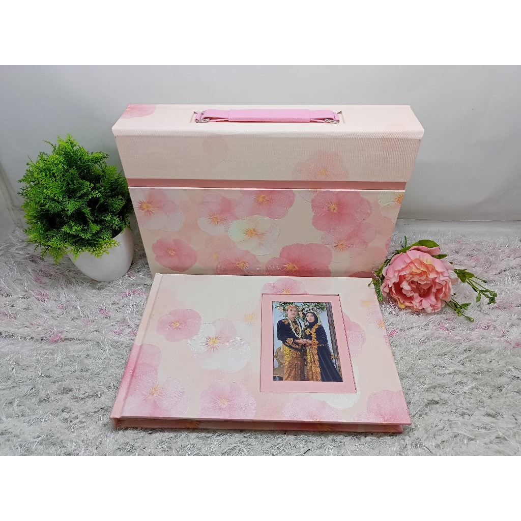 Cetak  Foto Album Kolase  uk. 20x30 cm ( 22 halaman ) Album Foto Wedding Pernikahan Eksklusif