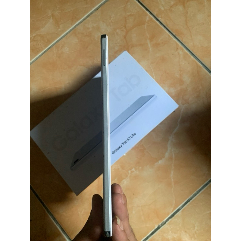 Tablet A7 lite minus