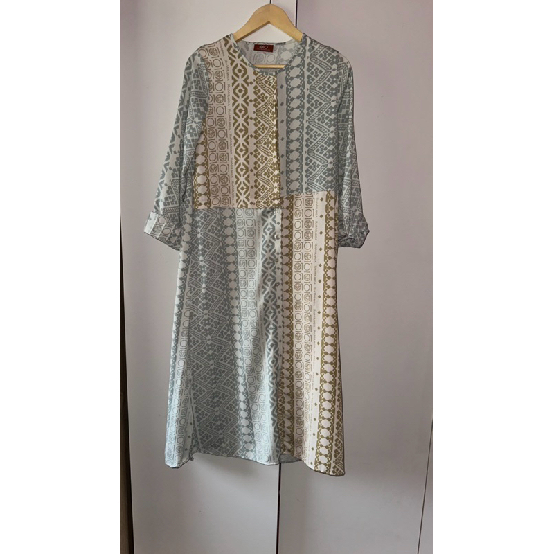 Preloved dress by RiaMiranda size S