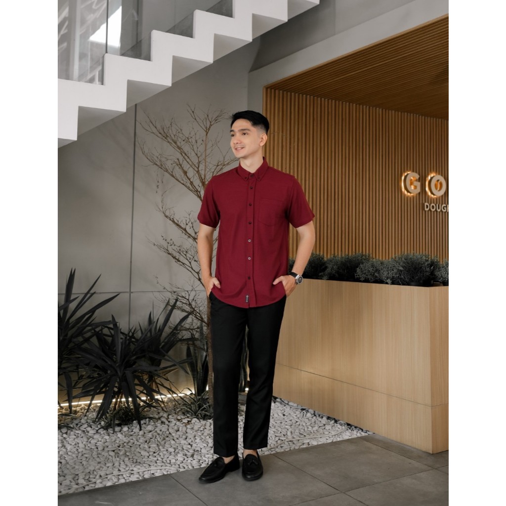 KEMEJA PIQUE PENDEK ORIGINAL NESS WARDROBE MAROON