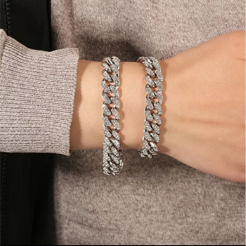 gelang tangan TITANIUM stainless INTAN BERLIAN warna silver aksesoris pria dan wanita