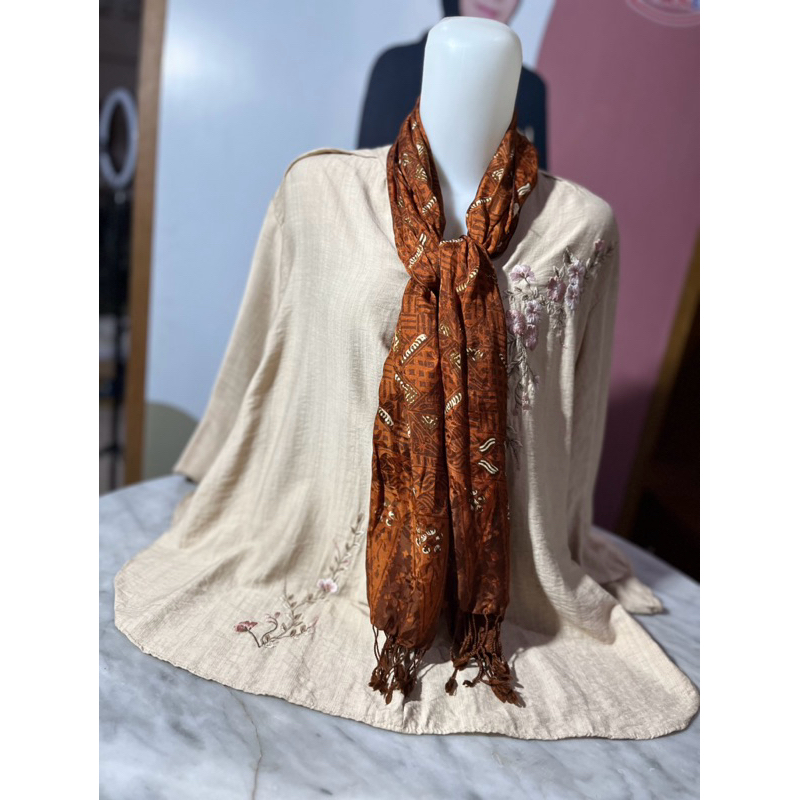 Syal Sutra Batik