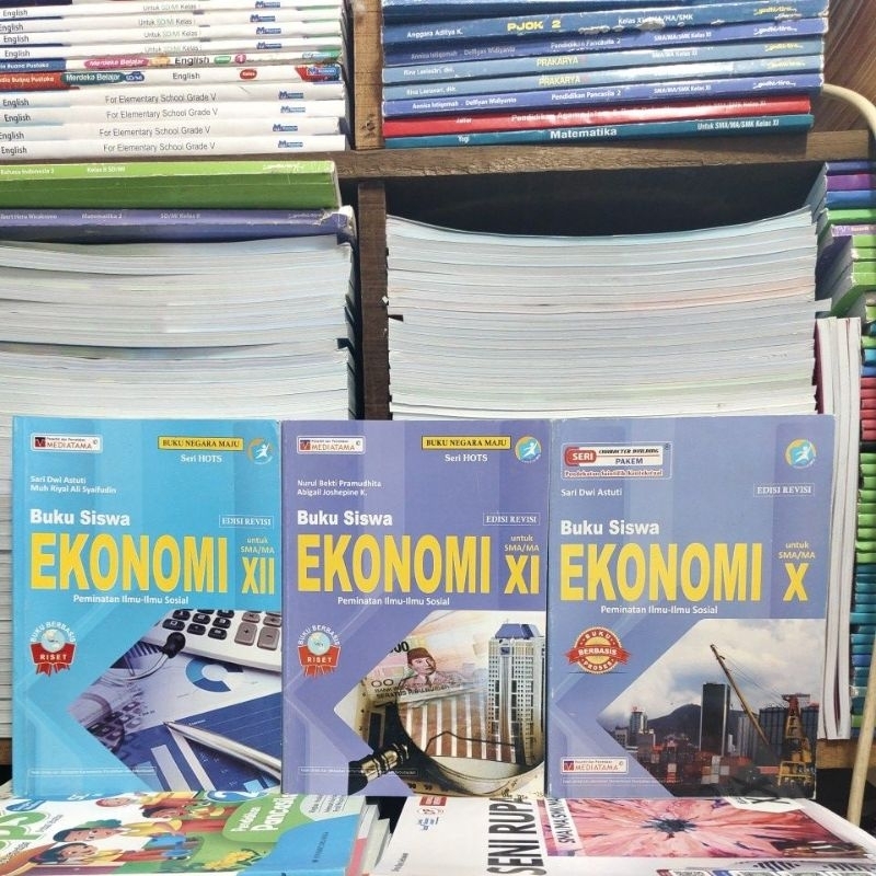Buku siswa Ekonomi kelas 10,11,12 SMA kurikulum 2013 edisi revisi