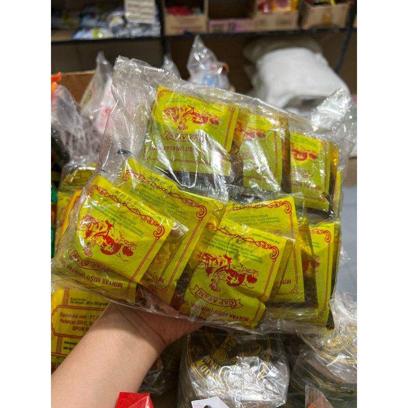 

Minyak Miso / Sate cap ayam 50 gr (satuan)