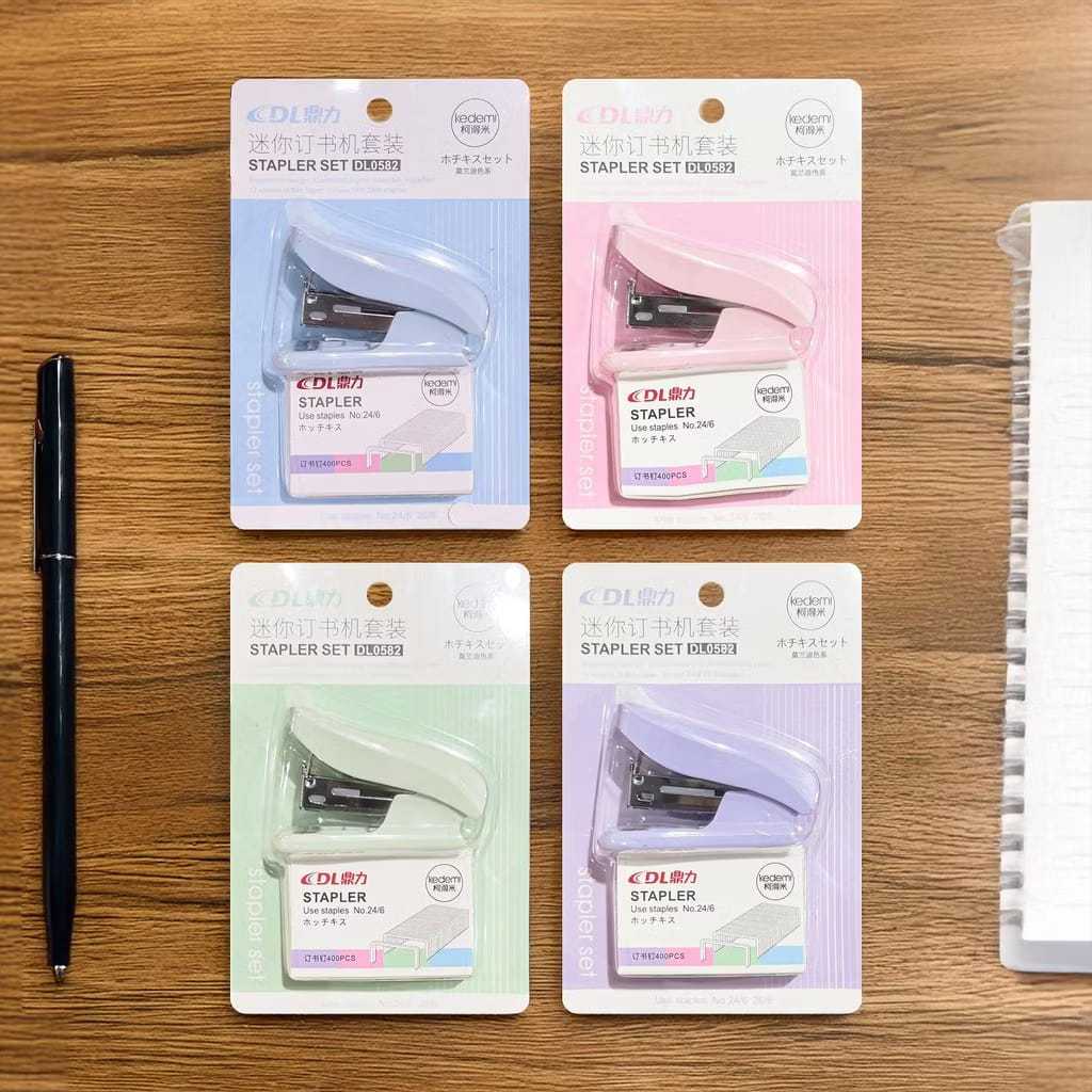 

Stapler Set Mini Free Refill Ukuran 24/6 26/6 / Hekter Stepler Staples Steples Dengan Isi / Mesin Jepretan Warna Pastel