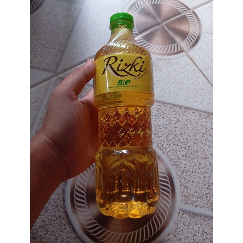 

minyak Rizki botol 1 liter