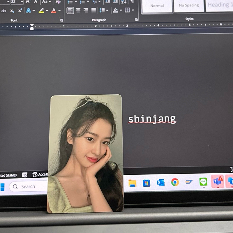 Photocard Yujin IVE Tinkerbell Dewy Tree