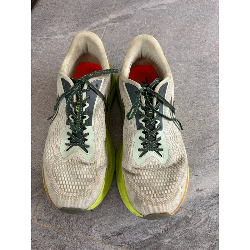 sepatu ortuseight 2.0 second box lengkap