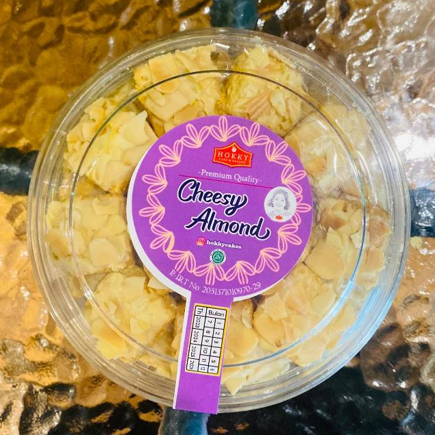 

CHEESY ALMOND/ KUE KERING