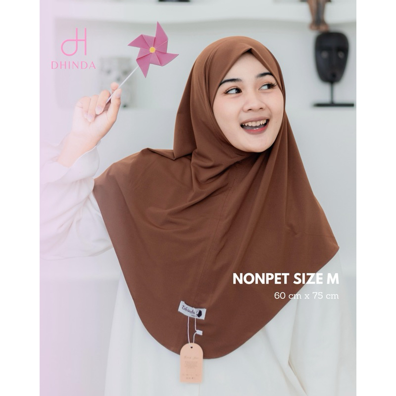 [READY] Hijab Nonpet Dhinda Hijab Murah [SIZE M]