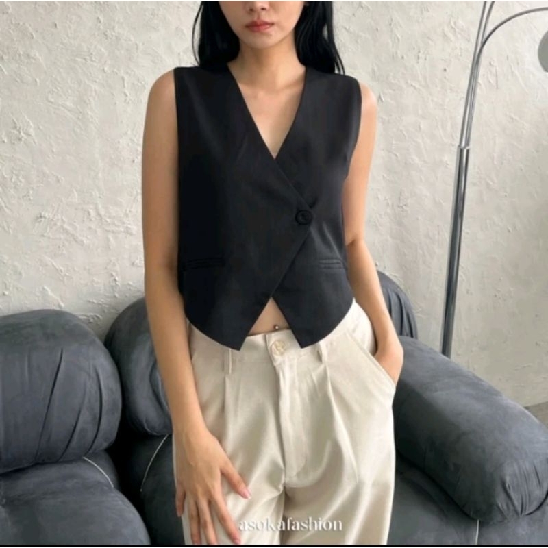 preloved vest byAsoka