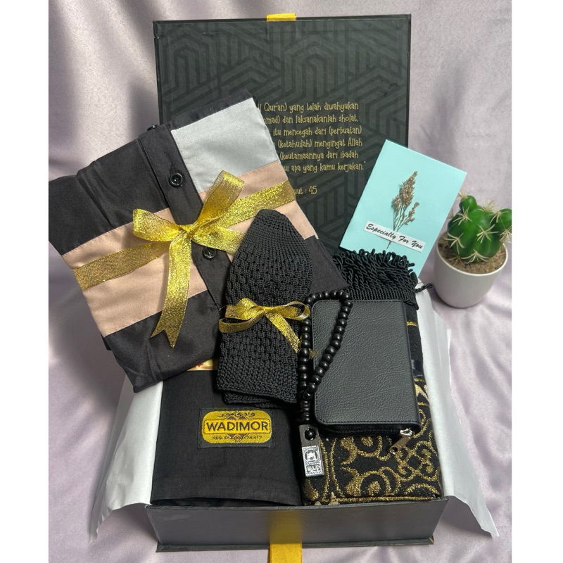 Hampers alat sholat//kado cowok/paket alat sholat/kado ultah cowok/hadiah ultah cowok/hadiah wedding