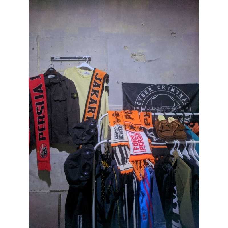 Celana Training Adidas Biru Cerah List Putih