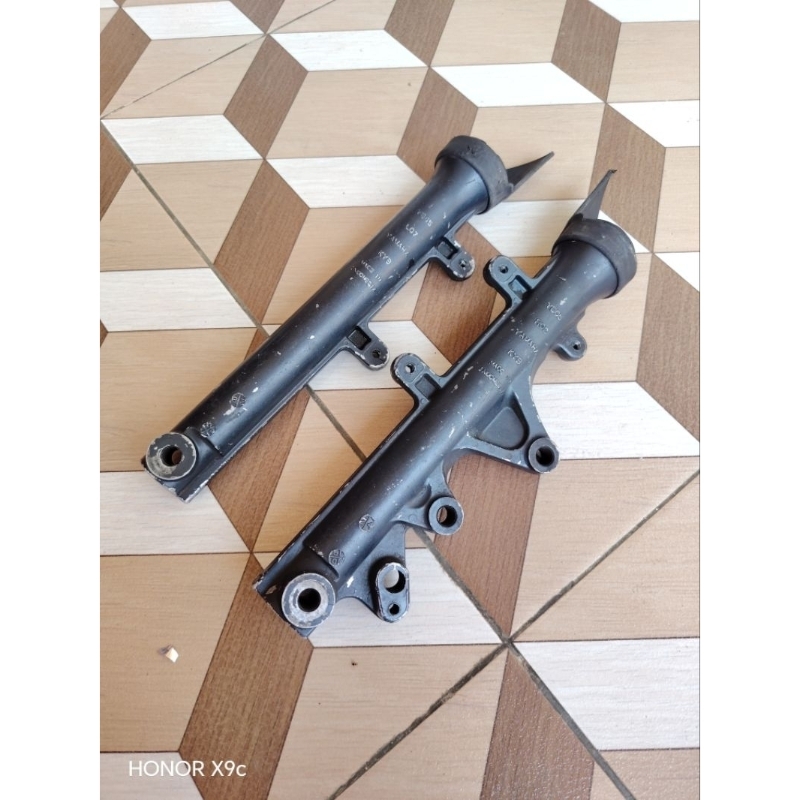 bottom tabung shock breaker depan kanan kiri yamaha aerox new 155 r original ori asli second