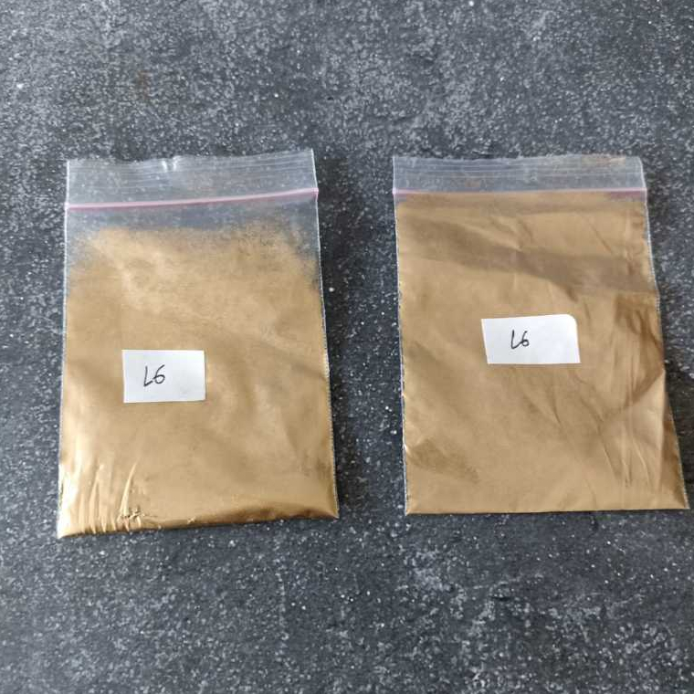 

Serbuk Emas 20 Gram Untuk Dekorasi Pelaminan dan Hiasan