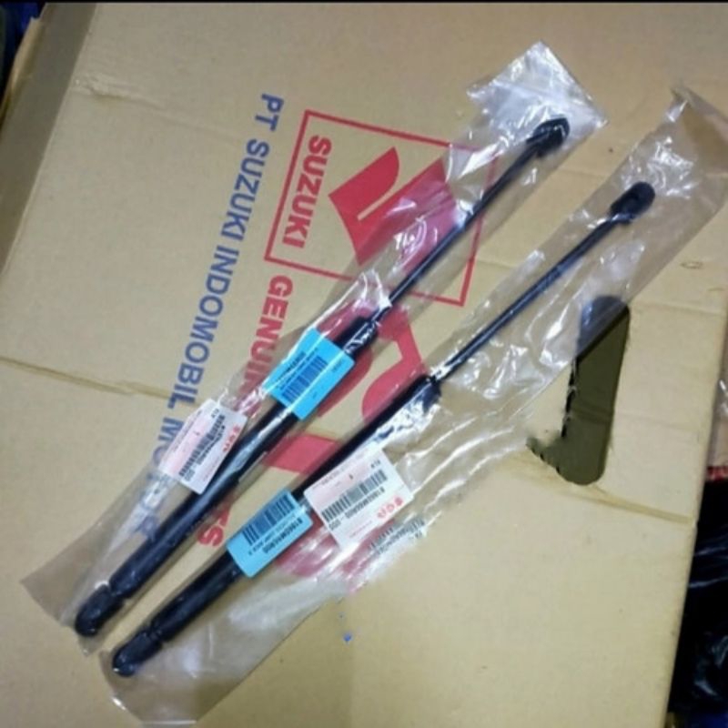 Shock bagasi pintu belakang hidrolik bagasi mobil Suzuki Ignis