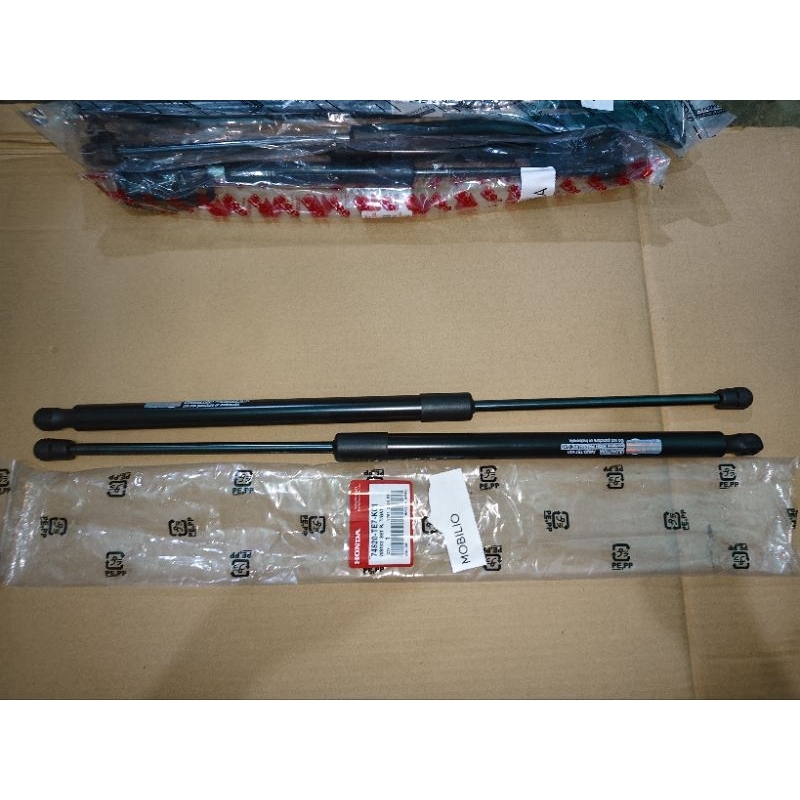 hidrolik shock pintu bagasi mobil Mobilio harga satu set