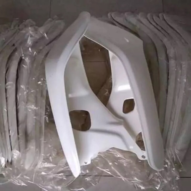 Sayap honda astrea grand/legenda warna putih