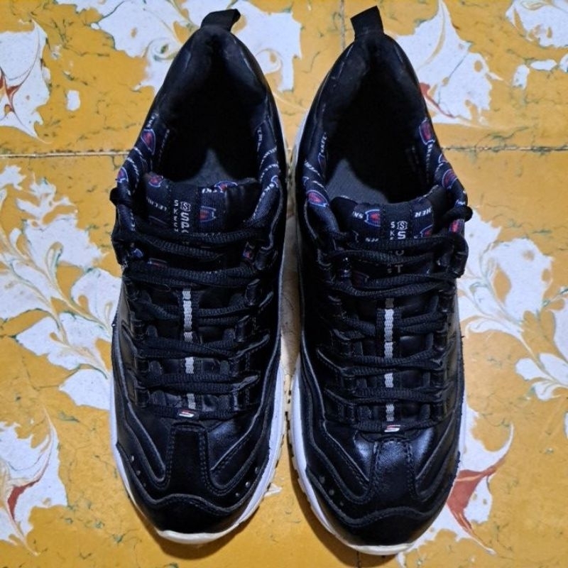 Sepatu Sneakers Skechers SKX