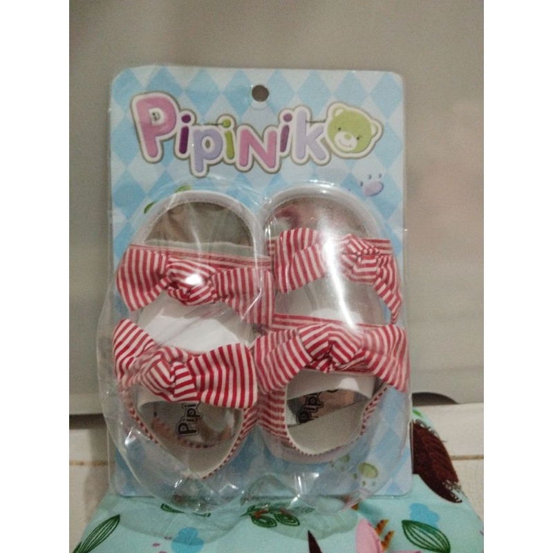 sepatu & sandal pipiniko