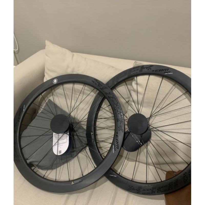 Wheelset Roadbike SUPERTEAM 50MM DISCBRAKE CARBON TA clincher baru brand New in box