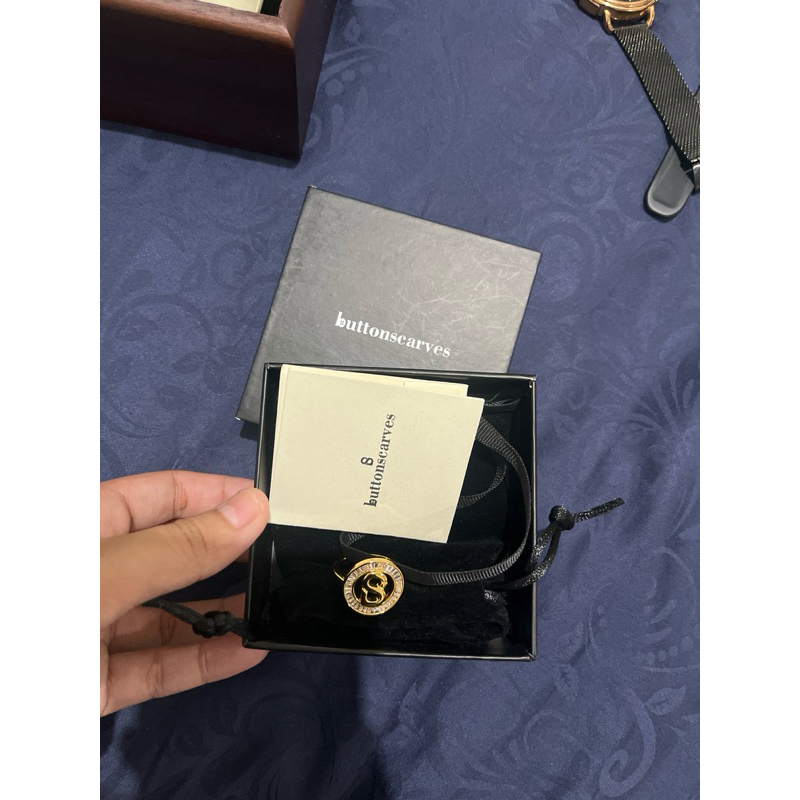 ROUND RING BROOCH - GOLD BUTTONSCARVES (cincin jilbab)