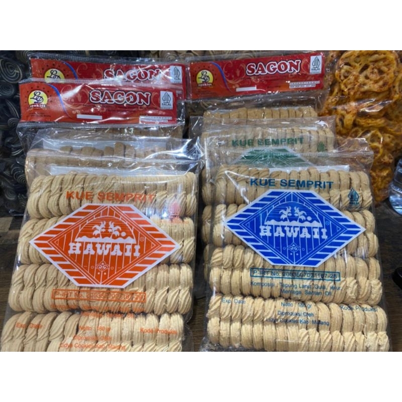 

kue semprit hawaii/kue sagon